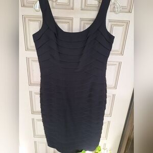 CARMEN MARC VALVO Scoop Neck Knee Length Black Dress Sz12 Bergdorf Goodman